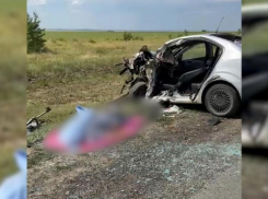 ДТП на трассе: водитель погиб, женщина с двумя детьми - в больнице