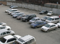 Пропавшего волгоградца нашли мертвым в туалете автостоянки