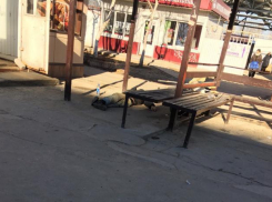 В Волжском обнаружен труп на остановке 