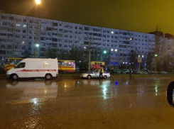 В Волжском смерть парня наступила на трамвайных путях