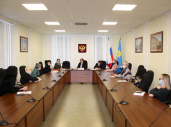 Проблему бездомных собак обсудили в Гордуме Волжского