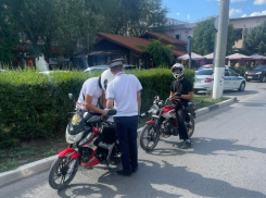 Двадцать нарушений выявили сотрудники ГИБДД во время массового рейда в Волжском