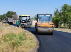 В Волжском близится к завершению ремонт дороги в промзоне