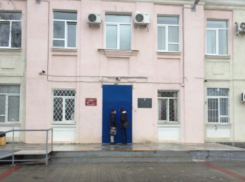 Ремонт крыши прокуратуры в Волжском обойдется почти в 2 миллиона рублей