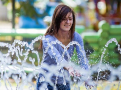 Переменчивая погода в Волжском стала нормой этого лета