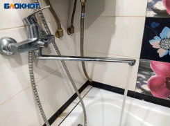 В Волжском отключили холодную воду из-за аварии