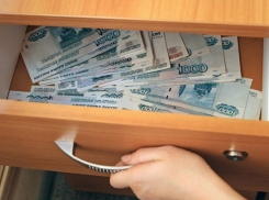 Бывшая чиновница мэрии Волжского за взятки получила реальный срок и миллионный штраф