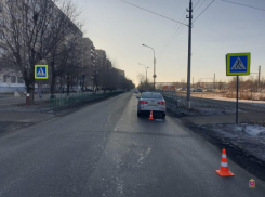 В Волжском возле парка сбили женщину