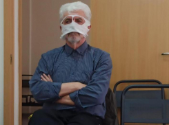 Из-за новой редакции постановления губернатора оспаривание масочного режима затянулось