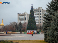 Волжский начали украшать к Новому году 