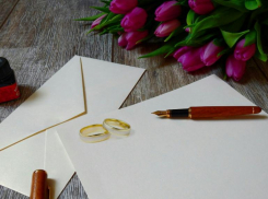 Прокуратура Волжского отменила брак 70-летней россиянки и молодого иностранца