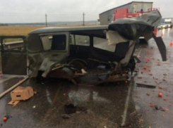 «УАЗик просто раздавили, водитель вниз головой», - очевидец аварии
