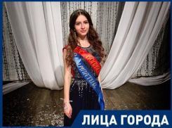 На «Мисс Волжский» перед выходом на сцену мне локтем ударили в глаз, - победительница Алена Федорова