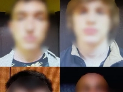 Четверо против одного: в Волжском молодые люди избили парня и отняли 15 тысяч прямо на улице