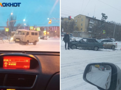 В Волжском за утро произошло две аварии: предупреждение от сотрудников ГИБДД