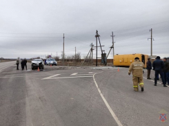  Прокуратура Волгоградской области проводит проверку по факту ДТП со школьным автобусом