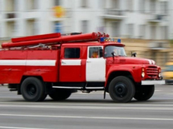 В Волжском сгорел балкон многоэтажки