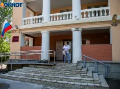 Издевалась над ребенком вместе с сожителем: 14 лет на двоих получили мучители из Волгограда