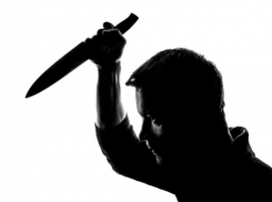 В пьяном угаре напал на участкового с ножом: волгоградцу дали 4,5 года лишения свободы