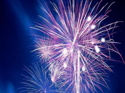 На День России в Волжском решили обойтись без салюта