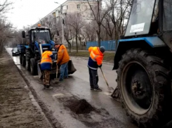 Волжский приводят в порядок после зимы