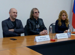 Не люблю «Ленинград» за показуху, высосанную из пальца, - солист звездного состава «Земляне» в Волжском 