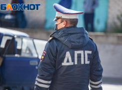 Пострадали трое, в том числе ребенок: «ВАЗ» съехал в кювет в Волгоградской области