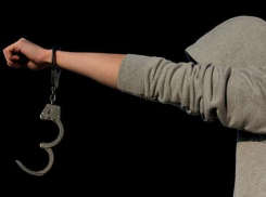 Тринадцатилетнего подростка задержали на сбыте наркотиков