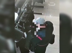 «Видимо, память уже не та»: волжанин не оплатил штаны, которые вынес из магазина