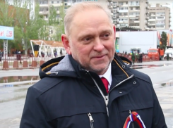 «Всех с праздником!»- Игорь Воронин