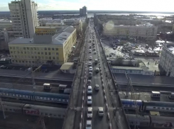 Открывшийся Комсомольский мост сняли с высоты птичьего полета