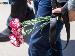 Стала известна причина смерти женщины, обнаруженной на могиле дочери под Волжским