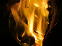 В первую ночь октября в Волжском случился пожар
