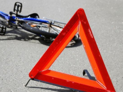 В поселке Уральском водитель сбил велосипедистку и скрылся с места ДТП