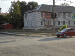 Бывшая жительница Волжского ведет отчаянную борьбу за тротуары в Калаче-на-Дону