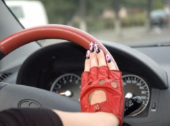 В Средней Ахтубе автоледи сбила велосипедиста