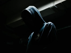 Волжане предотвратили нападение мужчины с ножом на девушку