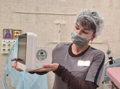 Волжская ГЭС поддержала роддом современным оборудованием