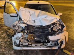 Пьяный подросток без прав устроил ДТП в Волжском: две юные пассажирки госпитализированы