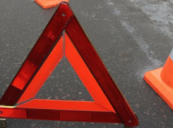 Автоледи на Renault в Волжском протаранила ВАЗ: 1 в больнице