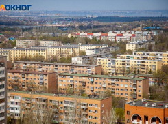 Визитная карточка или пережиток прошлого? Двойная нумерация домов в Волжском
