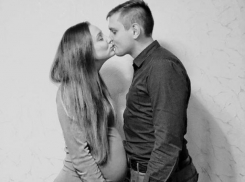 Замечательную пару Екатерину и Артема Пачинов поздравили с рождением малышки