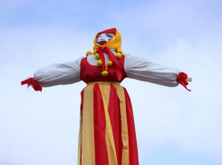 Гуляй, народ! В Волжском подготавливают городские площадки к Масленице