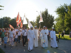 В День семьи, любви и верности по центру Волжского пройдет праздничное шествие