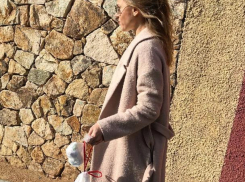 Волжанка Юлия Ковальчук выставила памперс своей дочери на всеобщее обозрение