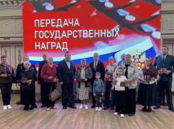 Память о героях: в Волжском передали государственные награды семьям погибших военнослужащих