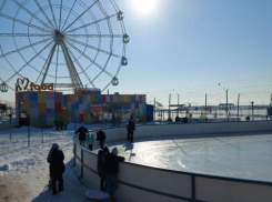 Самое время для семейного отдыха на катке «Зимняя сказка»