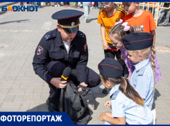 «ТЕХНО-ДРАЙВ»: от пожарной машины до робота — в Волжском детям показали технику городских служб