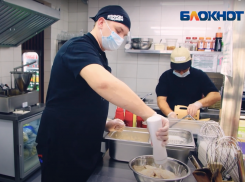 В Корею сложно попасть, но фирменную курочку отведать можно и здесь