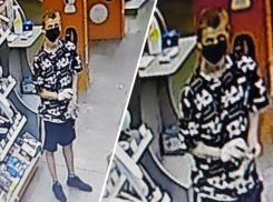 Подросток украл ноутбук за 150 тысяч в магазине в Волжском: дерзкое ограбление попало на видео
